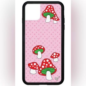 NWB Wildflower Shrooms / Mushrooms iPhone 11 Pro Max Case